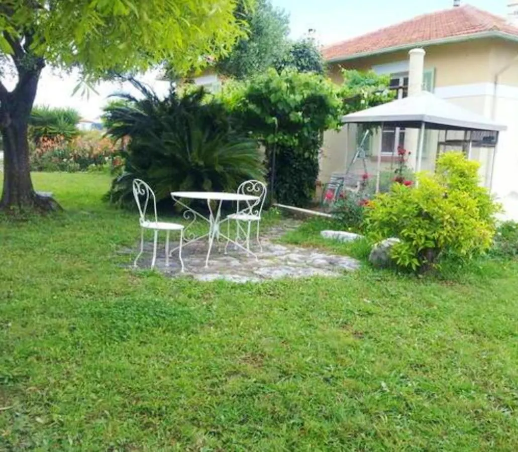 Maison De 3 Chambres Avec Vue Sur La Mer Jardin Clos Et Wifi A Cagnes Sur Mer A 2 Km De La Plage Holiday home